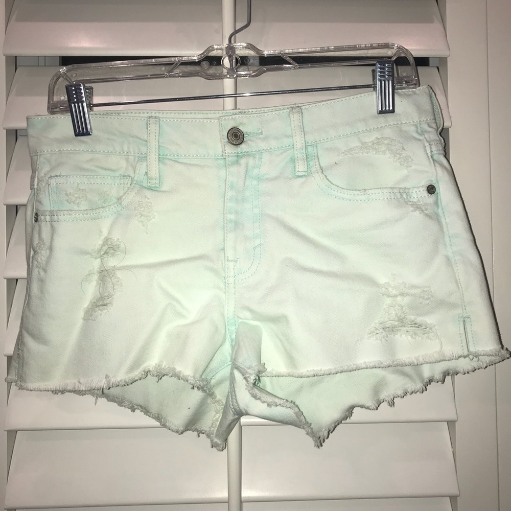 • A&F mint green jean shorts 💙💚 •